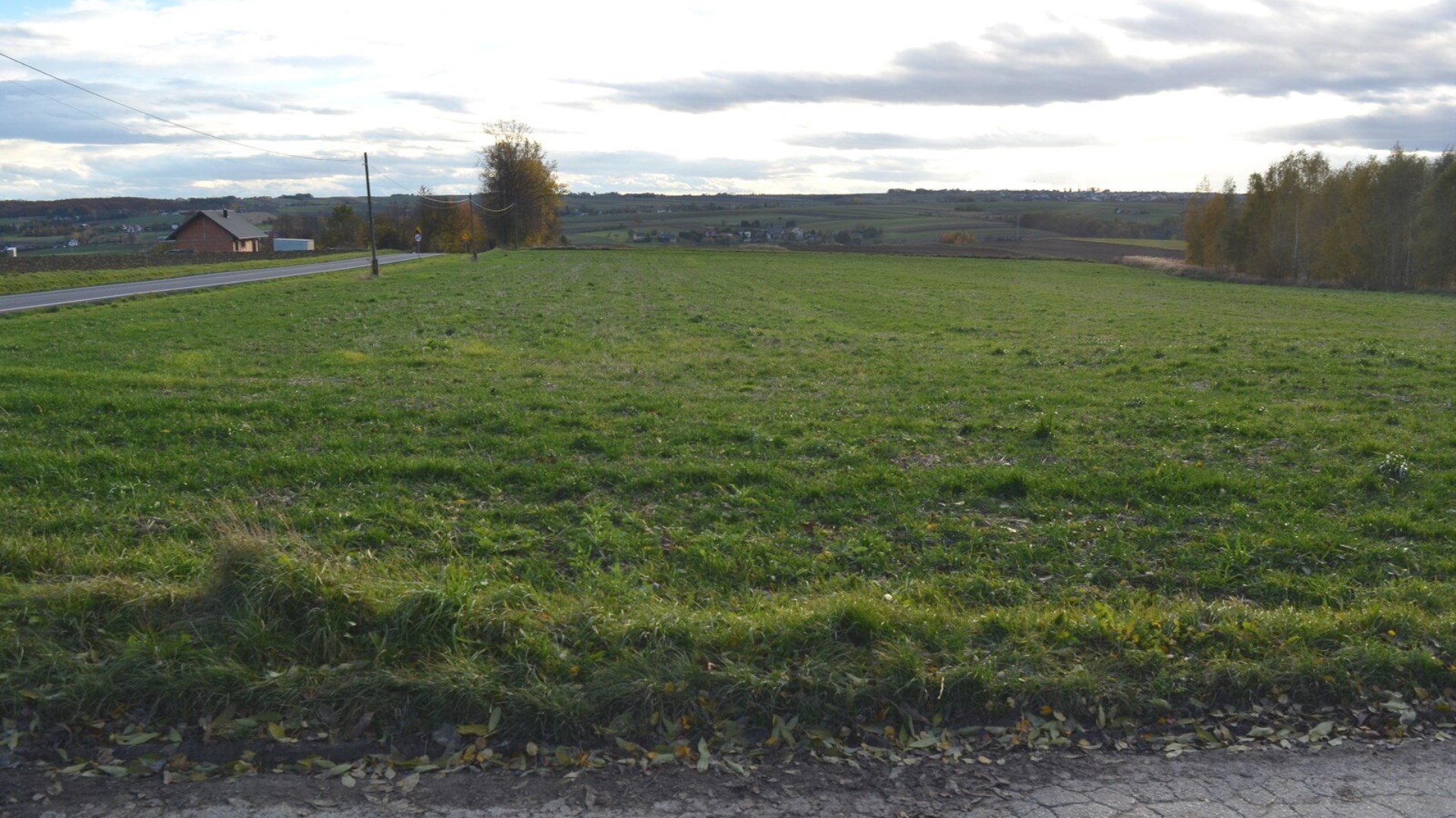 Działka na sprzedaż